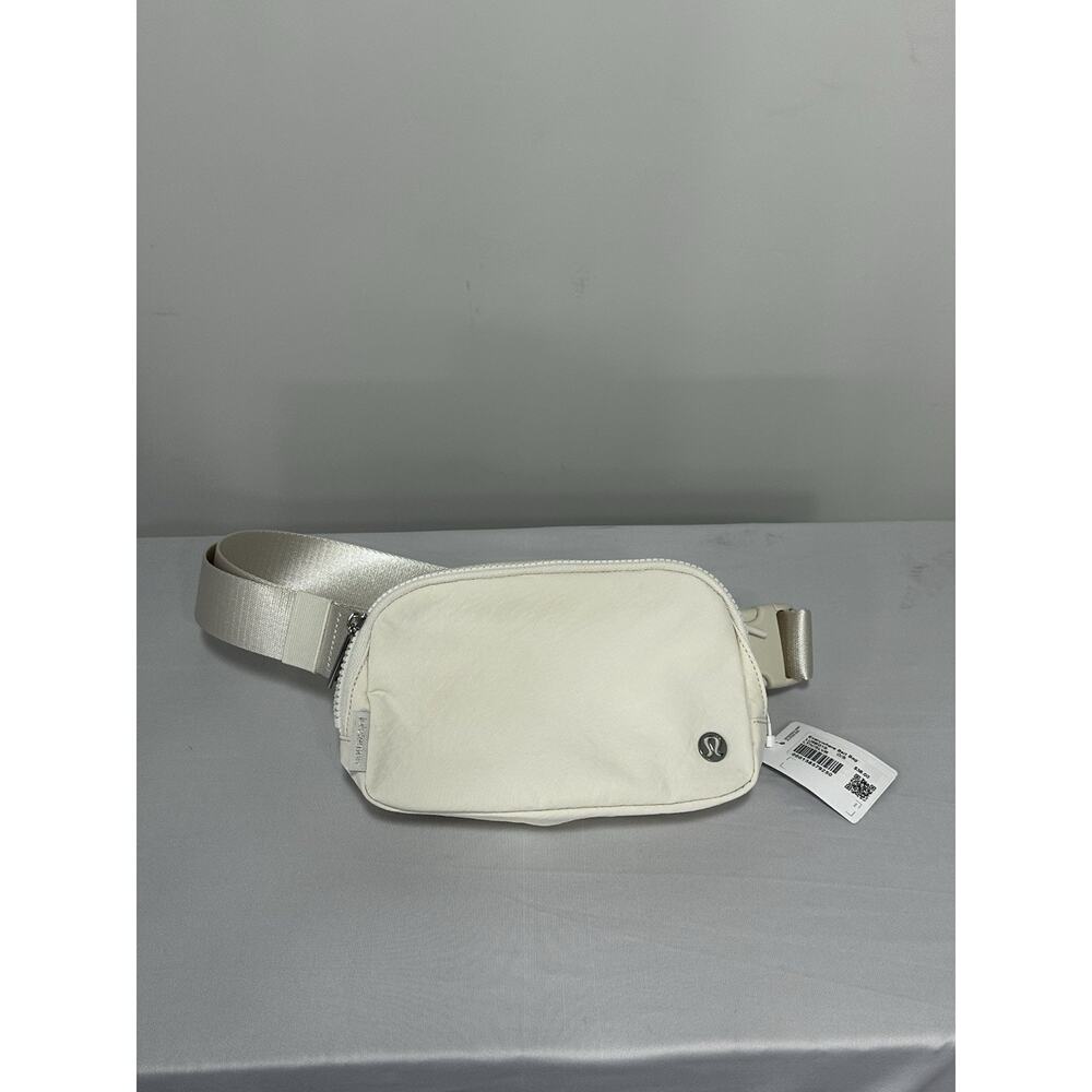 Lululemon Everywhere Belt Bag Light Ivory Silver New with Tags!